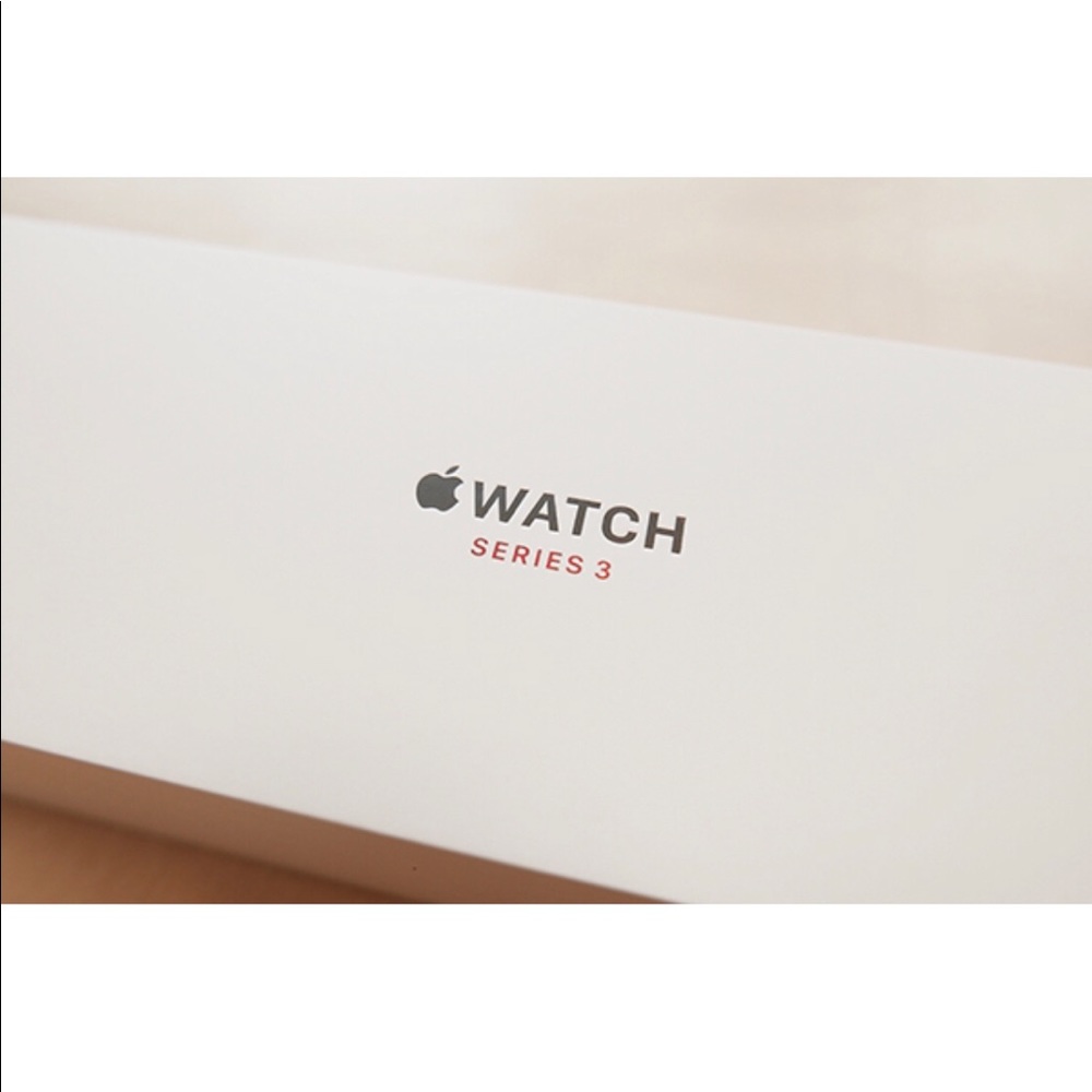 Like New Rose Gold Apple Watch Series 3, 38mm